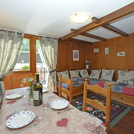 Daire Cervino Valley House Rododendro