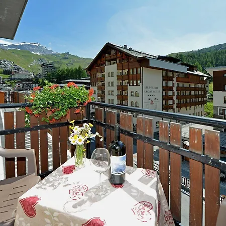 Cervino Valley House Rododendro Апартаменти Брей-Червінія