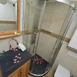 アパート Cervino Valley House Rododendro ブレウイル・チェルヴィナイア